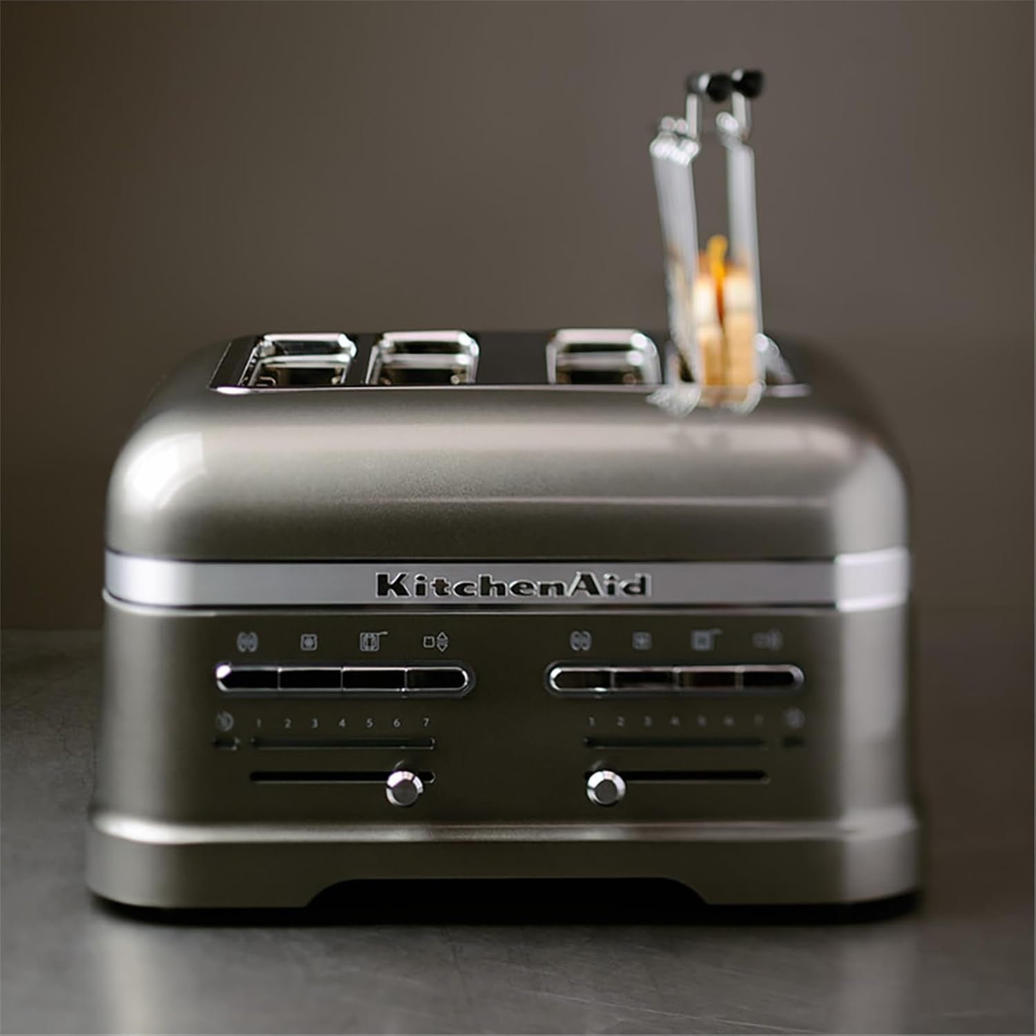 Kitchenaid Toaster Für 4 Scheiben Mit Sandwich-Zange - Artisan - Retro Toast Machine - Verschiedene Funktionen Und Bräunungsstufen - Medallion Silber