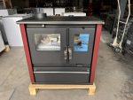 Verso CS Plus Inox Kaminofen – 7,7 kW – Küchenherd mit Backfach – Bordeaux Rot – Energieeffizienzklasse A+ – Hoher Wirkungsgrad – Autarkes Heizen & Kochen