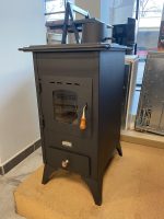 OtoSystem Mini SP Kaminofen – 5,2 kW – Kompakter, freistehender Holzofen – Mit Schamott-Auskleidung & Gussrost – Graphitschwarz - Image 3