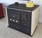Prometey Practik Lux Holzofen – 9,5 kW – Mit Backofen (links) & Kochfeld – Beige – Autarke Heiz- & Kochlösung für Haus & Ferienhaus - Image 3