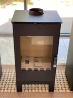 Verso Ina L Freistehender Kaminofen – 7,5 kW – Effizienter Holzofen in elegantem Schwarz – Ideal für Räume bis 120 m³ – Umweltfreundliche Verbrennung – Robustes Design - Image 5