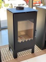Verso Ina L Freistehender Kaminofen – 7,5 kW – Effizienter Holzofen in elegantem Schwarz – Ideal für Räume bis 120 m³ – Umweltfreundliche Verbrennung – Robustes Design - Image 6