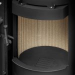 Justus Faro W+ 2.0 Holz- & Kohleofen – 7 kW, schwarzer Stahl mit Speckstein-Abdeckplatte - Image 4