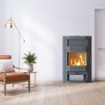 Thermia Bali Max V3 Kaminofen – 8,5 kW – Exklusiver Speckstein-Kamin – Prismatische Sichtscheibe – Hohe Heizkapazität (bis 244 m³) – Integriertes Holz- & Wärmefach – Energieeffizient - Image 3