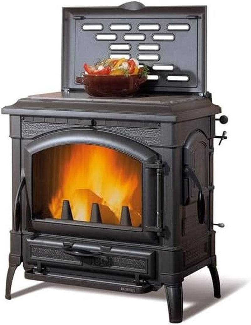 fcc4aeb84e5954ec92990ec92c7dc884.jpg La Nordica Isotta con cerchi EVO Kaminofen – 11,9 kW – Massiver Guss-Kamin mit Kochplatte – Energieeffizienzklasse A+ – Hocheffiziente Verbrennung – Rustikales Design - Image 1